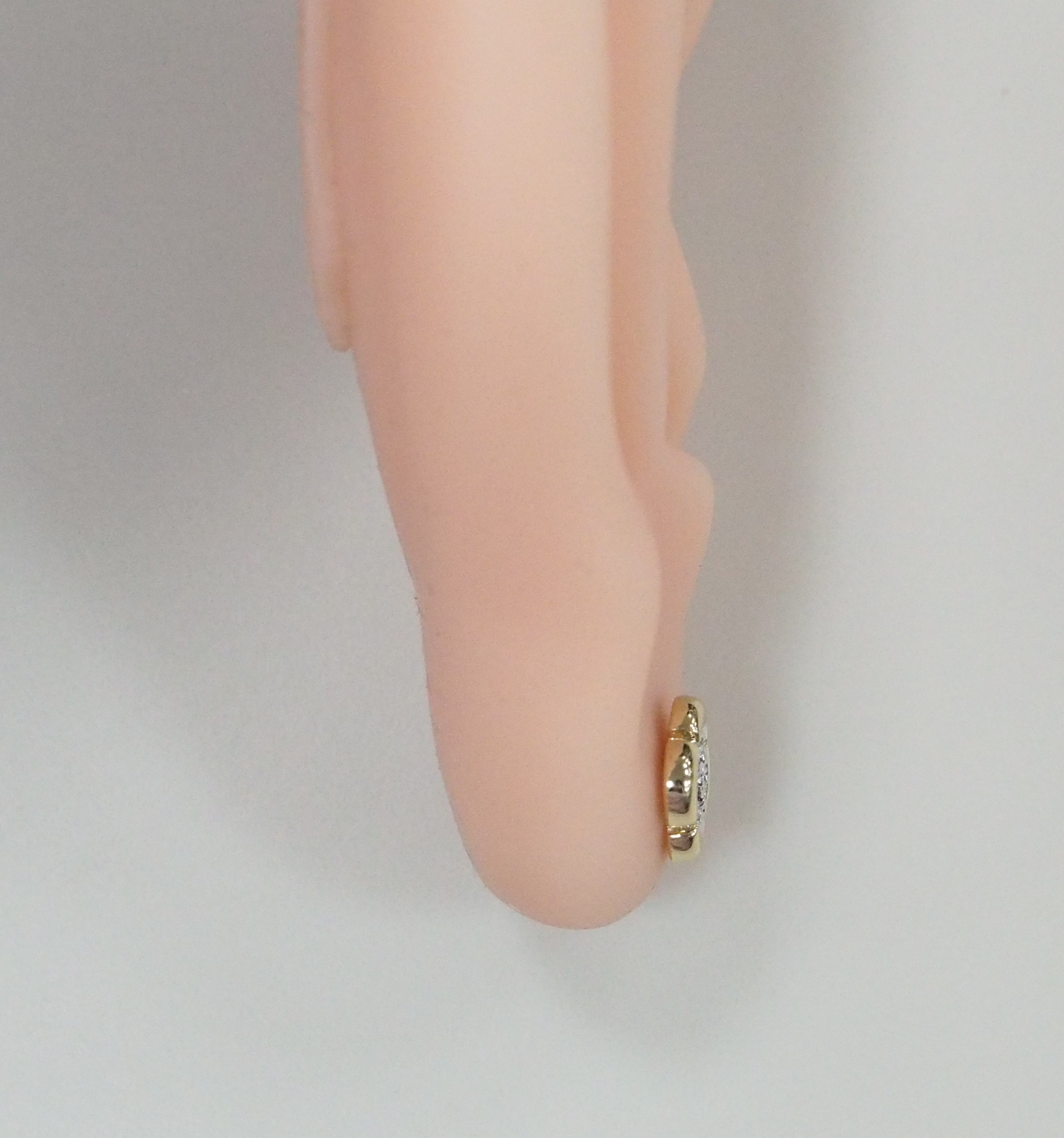 10511-001042 Серьги (Au 585)